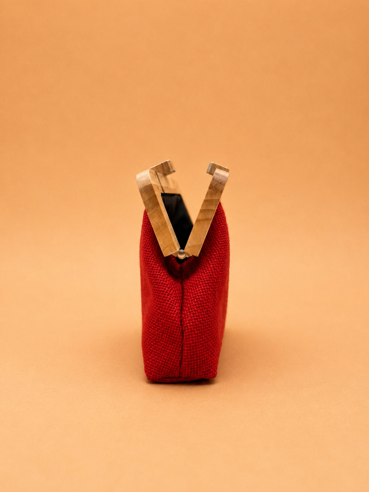 The Code – Clutch Sahara Rosso